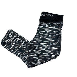 Women’s Nike Dri-Fit Run Fast Live Fearless Legging Black White Gray Capri SZ M